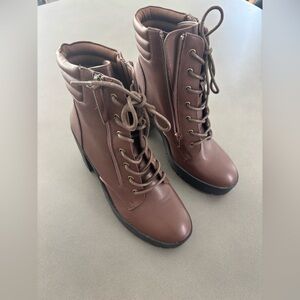 NWOB - Ankle Boot Round Toe Zipper Lace Up Chunky High Heel Brown Size 9